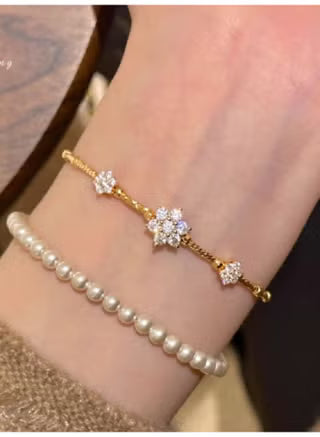 Zircon Flower Elegance Bracelet