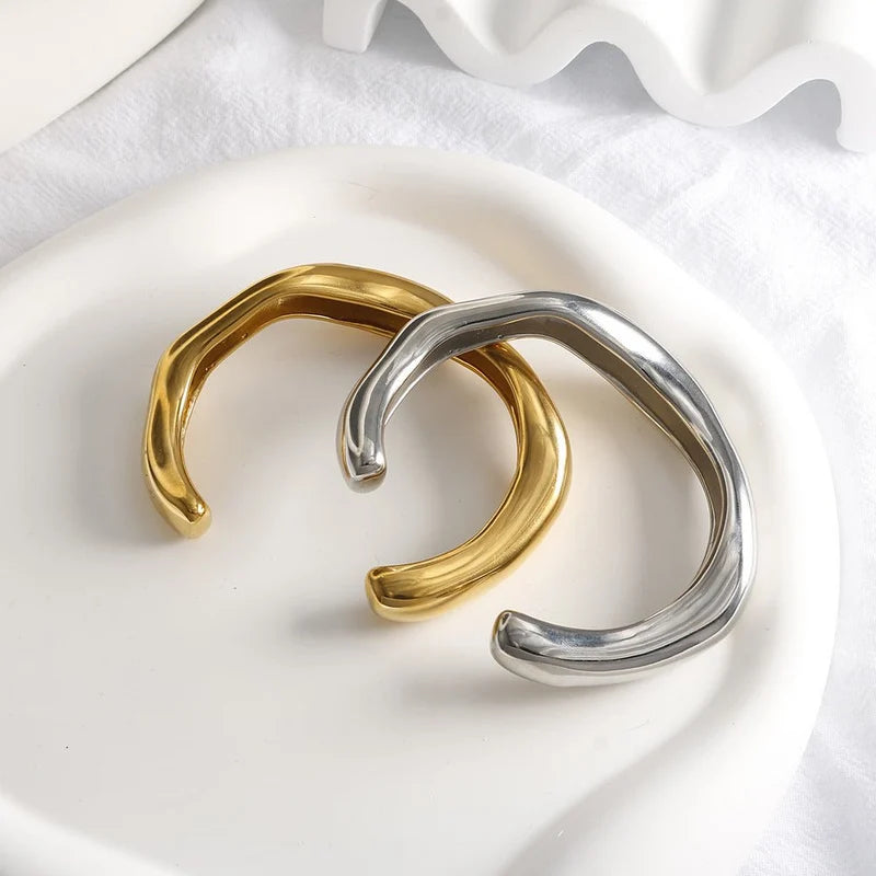 Glossy C-Shaped Elegance Bracelet